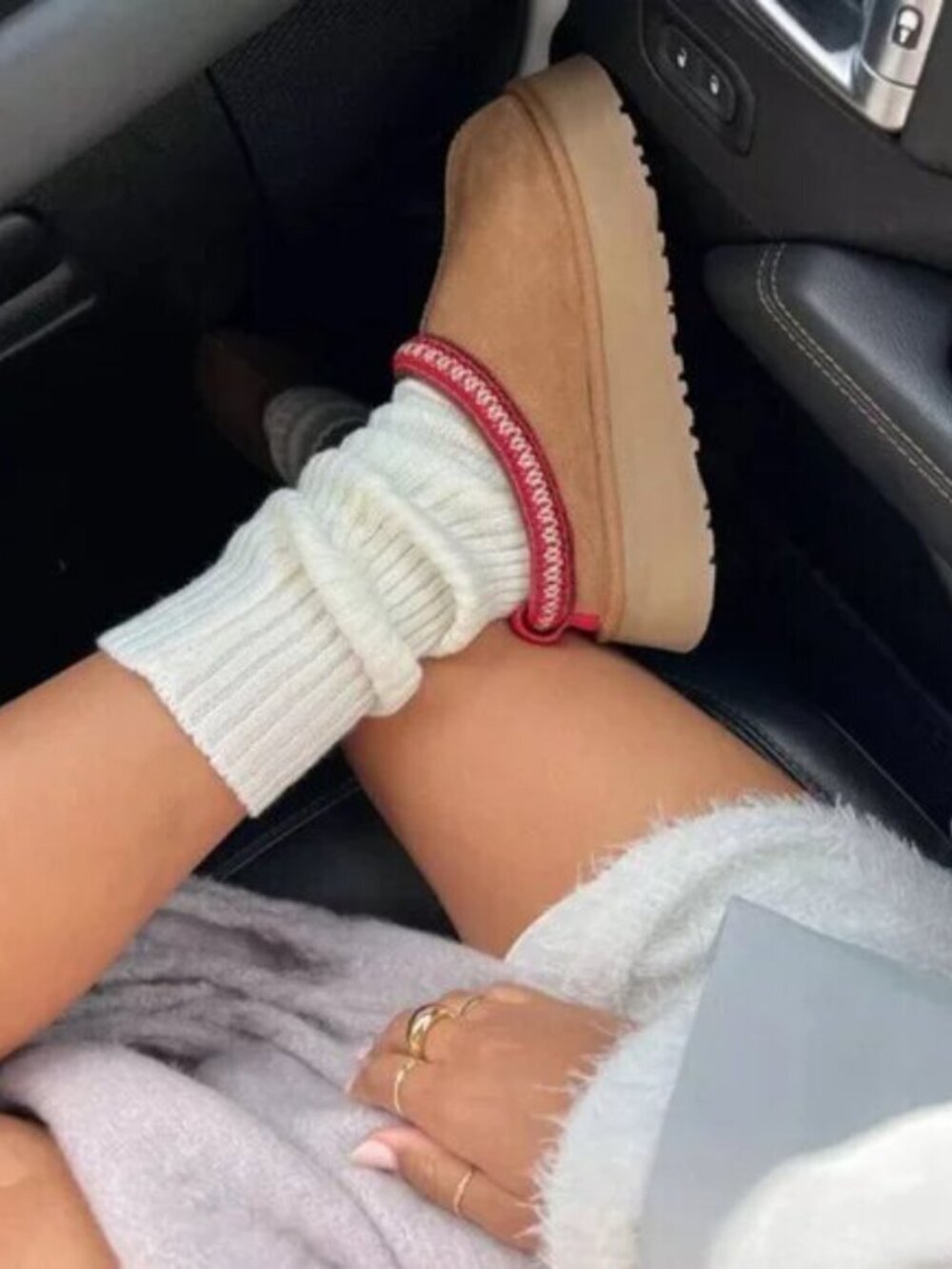 UGG Tazz II Genuine Shearling Lined Platform Slipper in Chestnut Size US 8